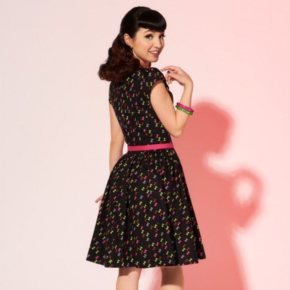 TRASHY DIVA LIZ DRESS BELT HOURGLASS PRINT NWT 8